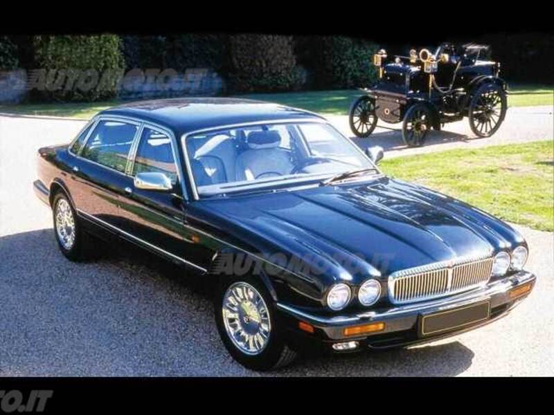 Jaguar Daimler Double Six 6.0 cat LWB 