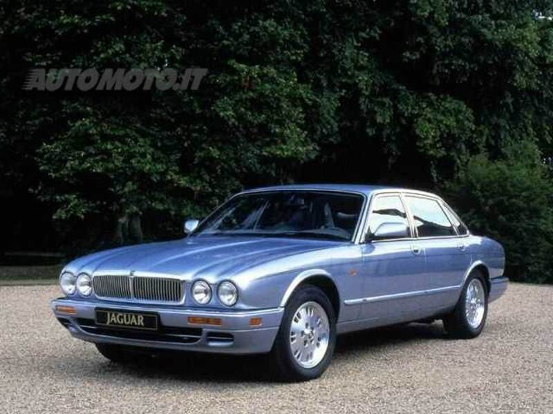 Jaguar Sovereign 4.0 cat LWB