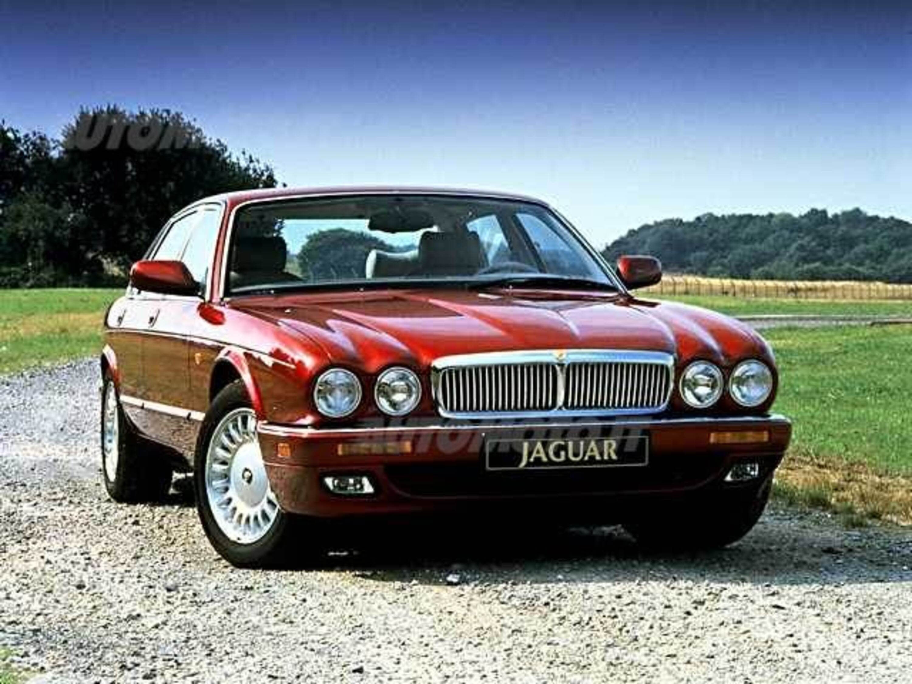 Jaguar XJ12 6.0 cat automatica 