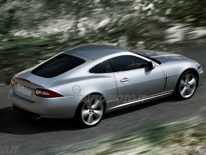 Jaguar XK 60 3.5 V8 Coupé 