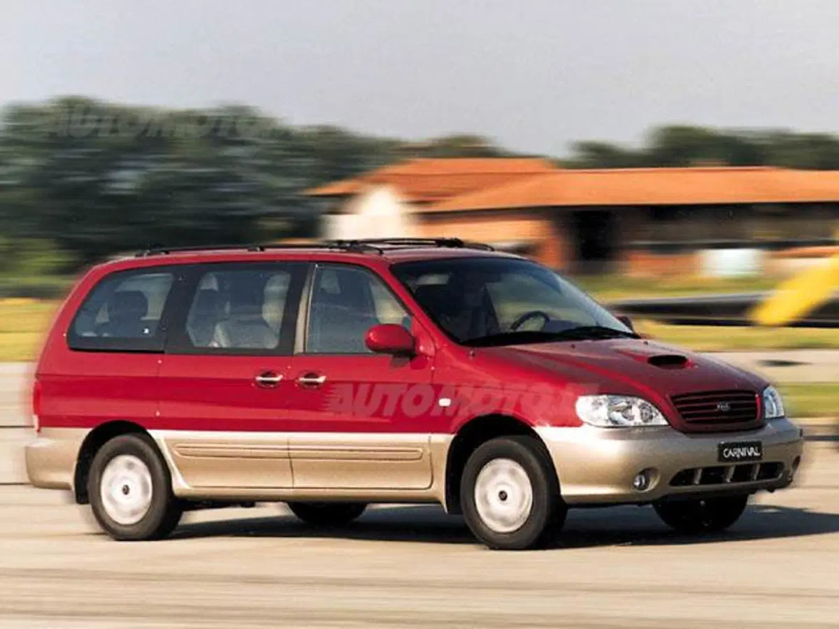 Kia Carnival 2.5i V6 24V cat EX Comfort