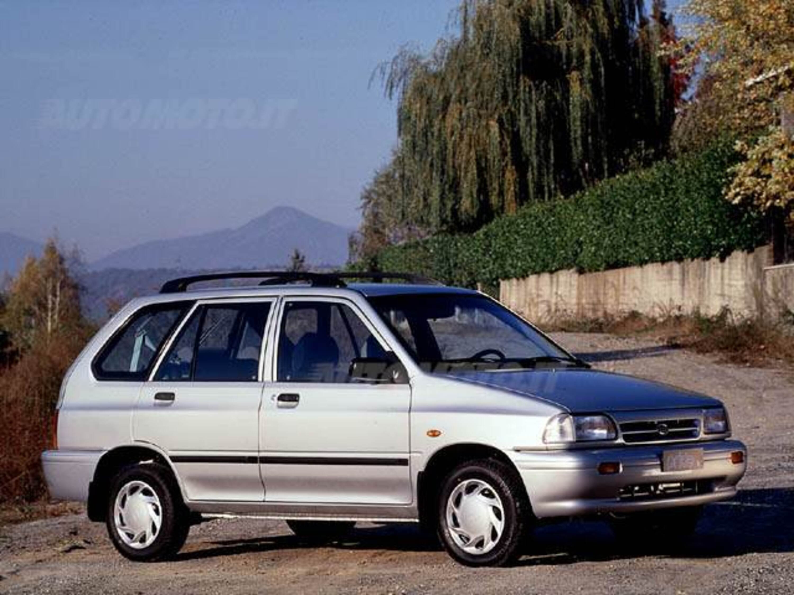 Kia Pride Sport Wagon (1998-00)