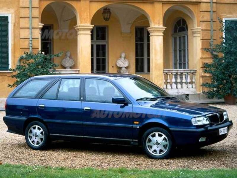 Lancia Dedra Station Wagon i.e. cat Station Wagon LE 