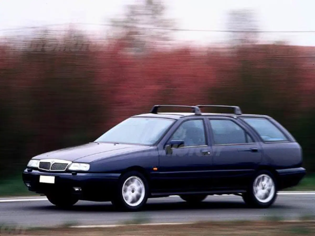 Lancia k Station Wagon (1996-00)