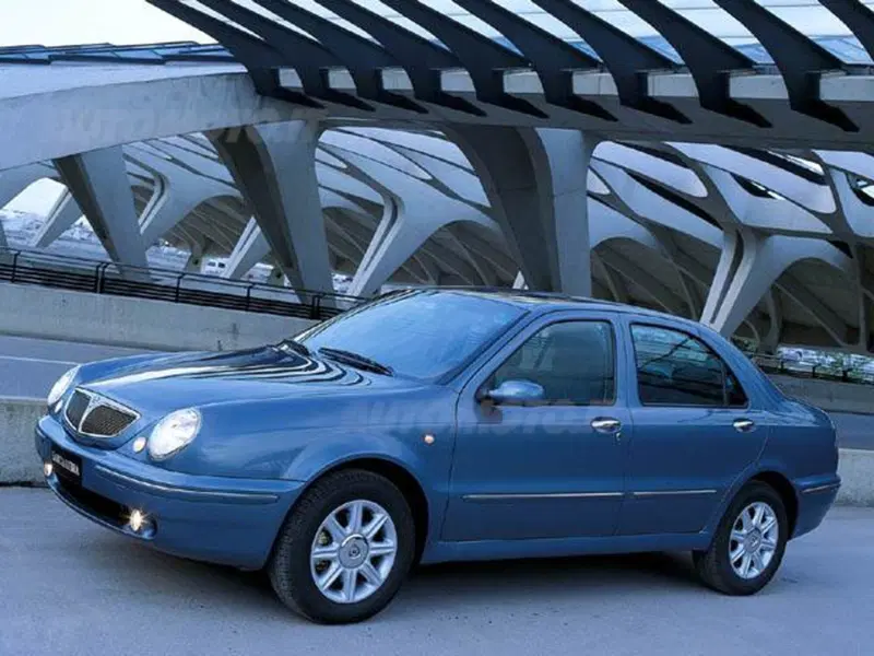 Lancia Lybra 16V VVT cat LX