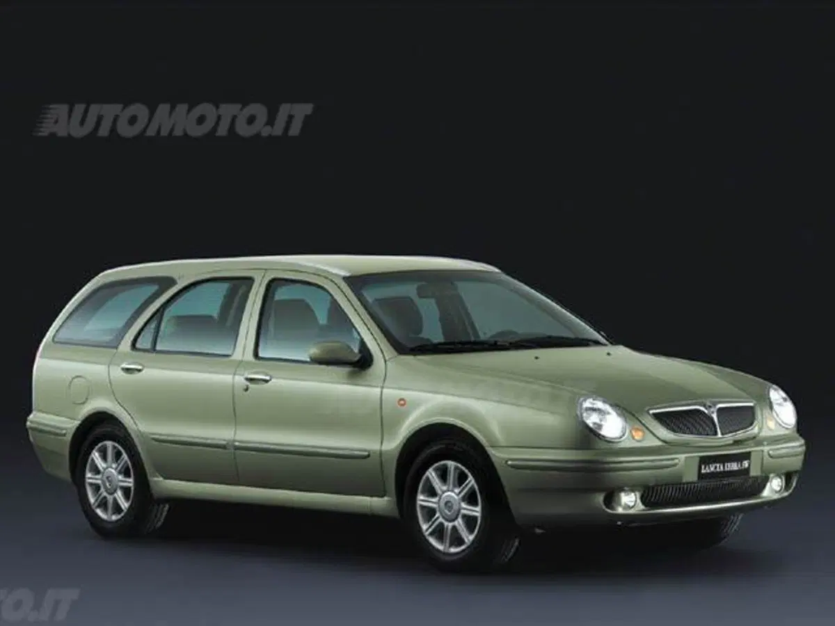Lancia Lybra Station Wagon 16V VVT cat Station Wagon LX