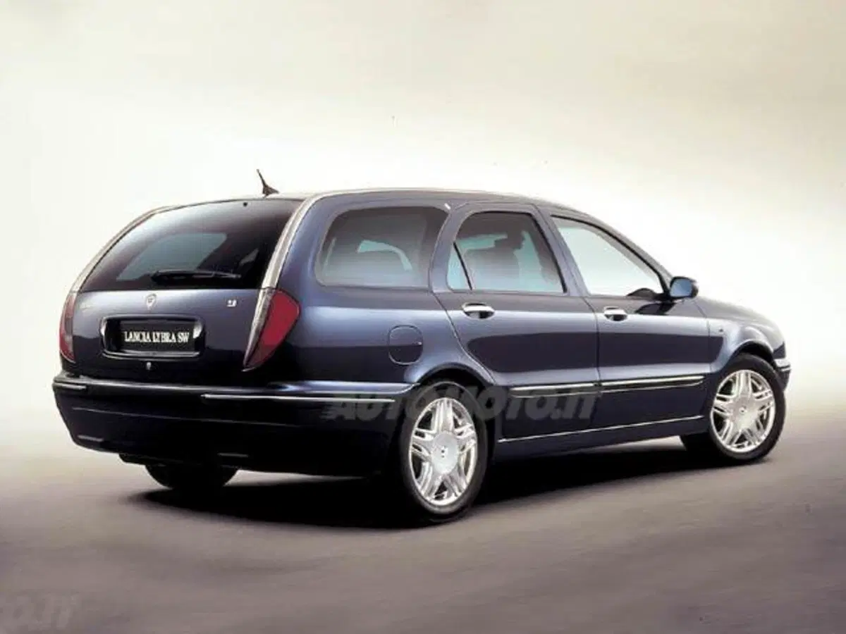 Lancia Lybra Station Wagon 20V cat Station Wagon Executive