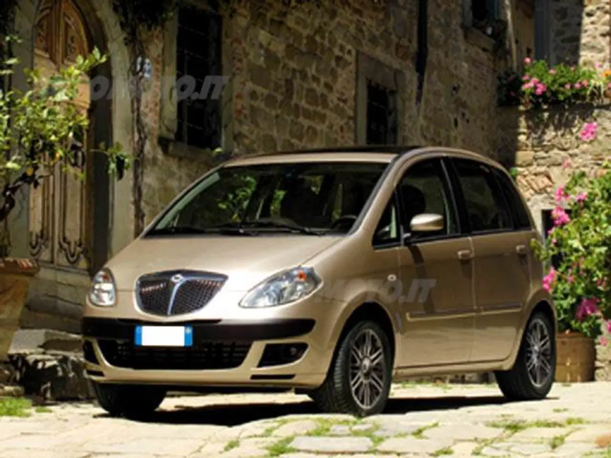 Lancia Musa Multijet 16V 90 CV Platino