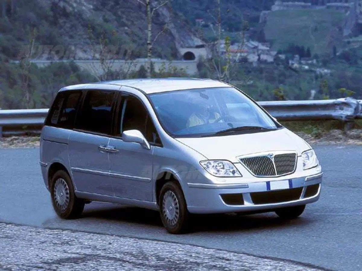 Lancia Phedra JTD aut. FAP