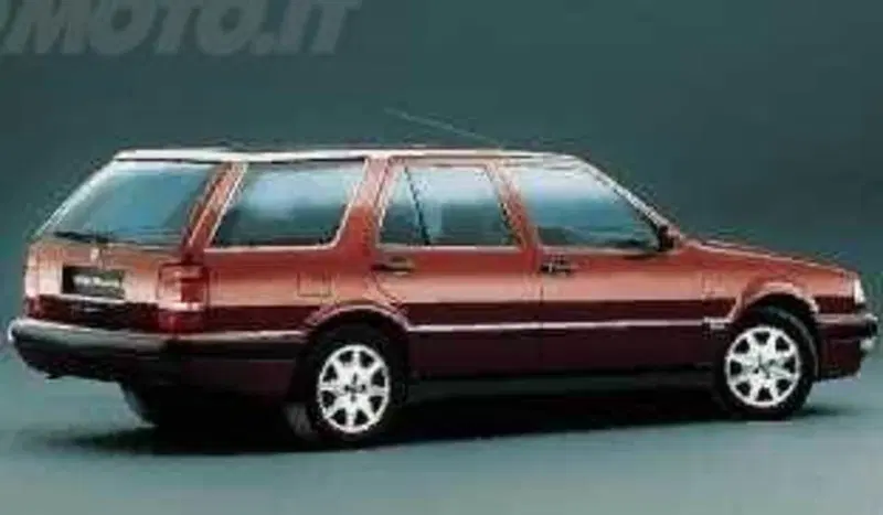 Lancia Thema Station Wagon i.e. 16V cat S.W. LS