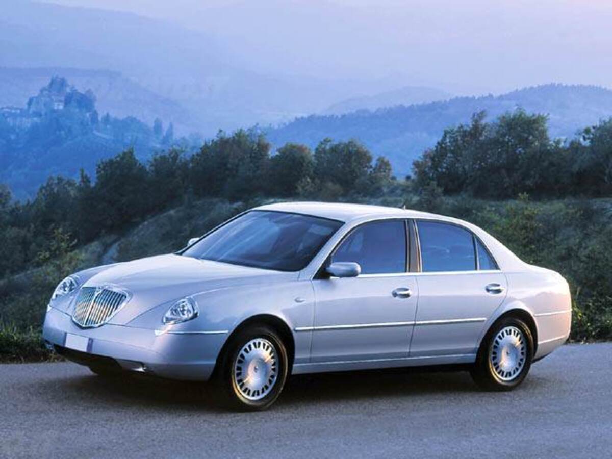 lancia thesis nuova prezzo