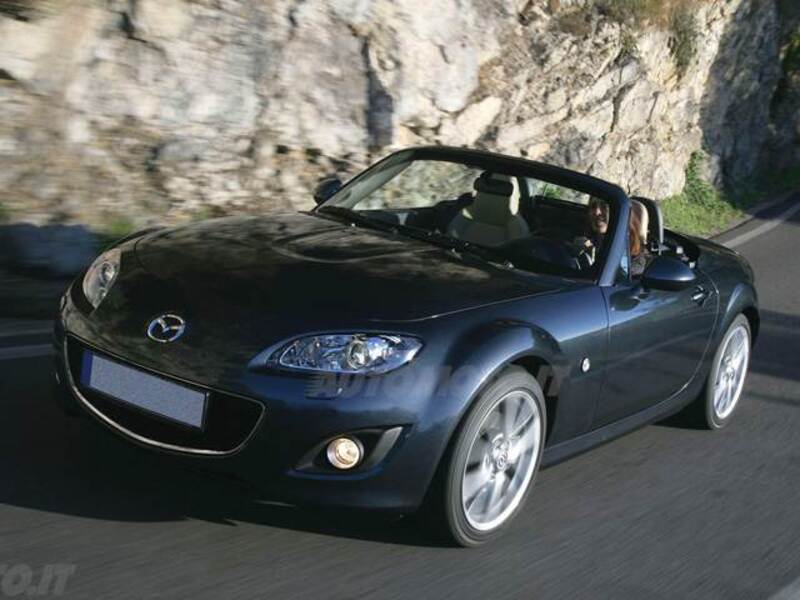 Mazda MX-5 Roadster Coupé 2.0L 16V Wind 