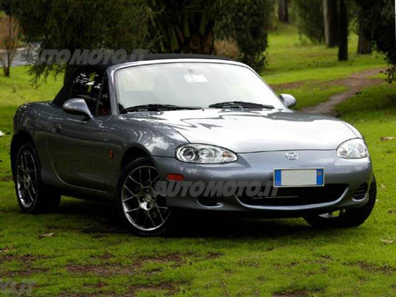 Mazda MX-5 1.8i 16V cat Backstage