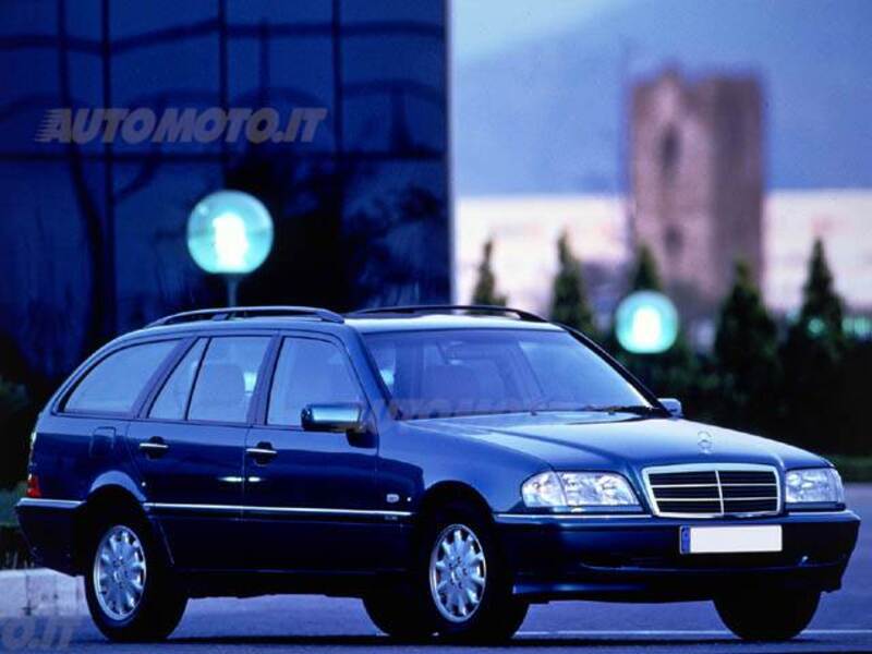 Mercedes-Benz Classe C Station Wagon 240 V6 cat Elegance Selection