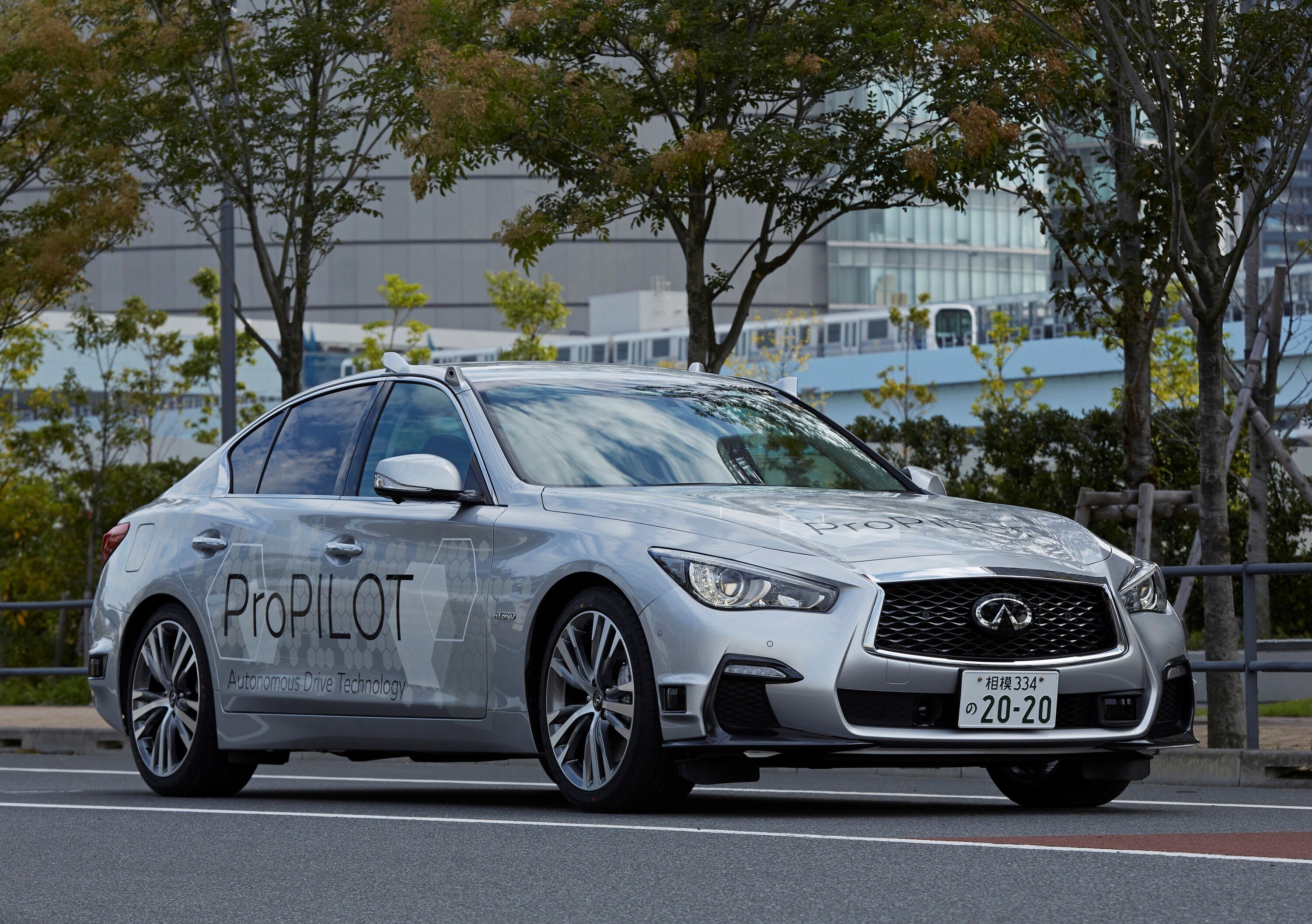 Nissan, test per la guida autonoma a Tokyo