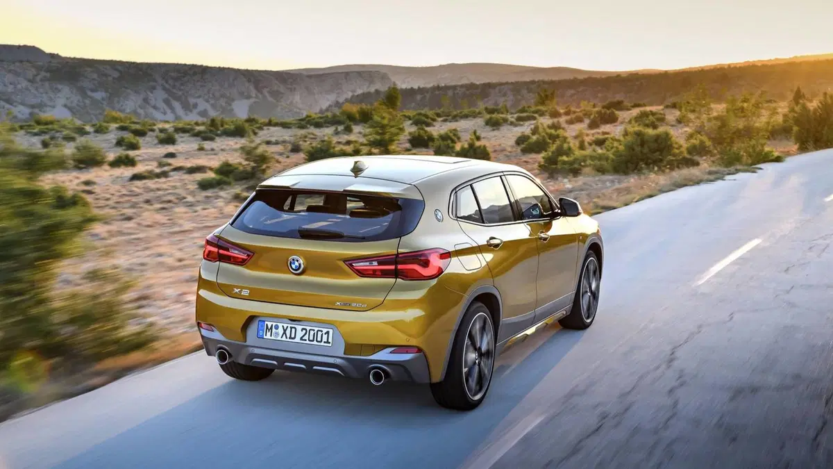BMW X2, ecco il crossover coupé (3)