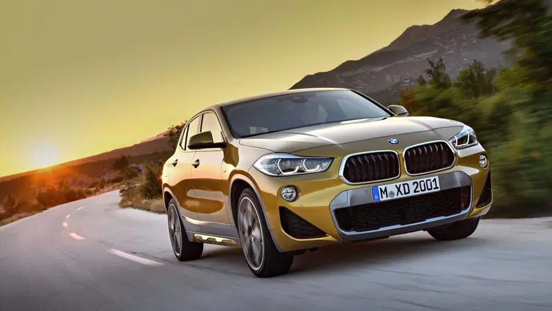 BMW X2, ecco il crossover coup&eacute; della casa dell'Elica