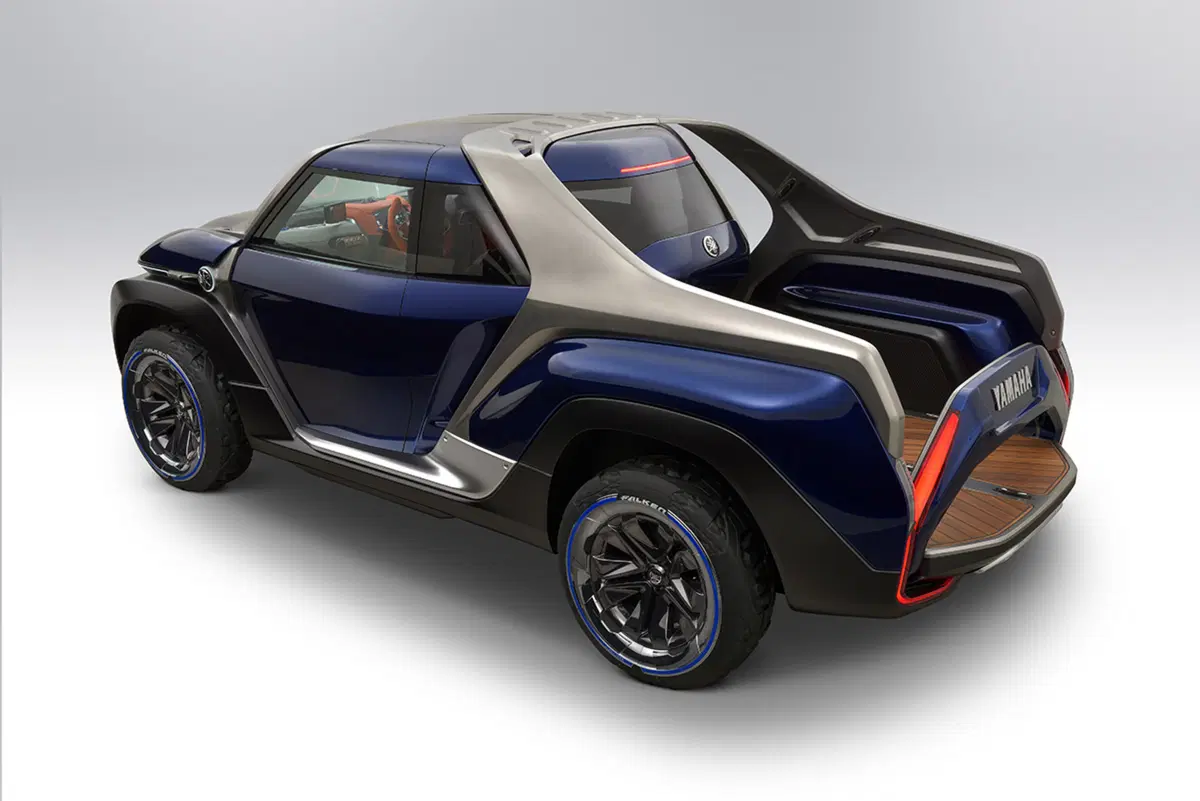 Yamaha Cross Hub Concept, dalle due ruote alle 4x4