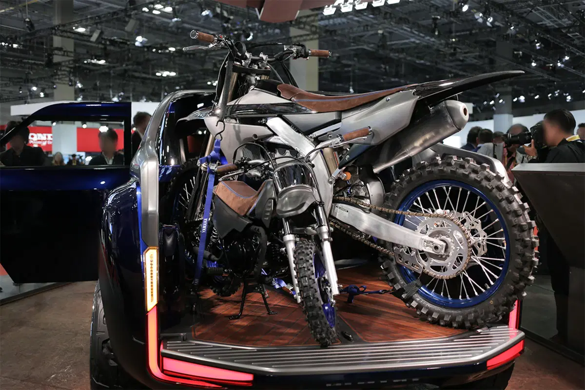 Yamaha Cross Hub Concept, dalle due ruote alle 4x4 (16)