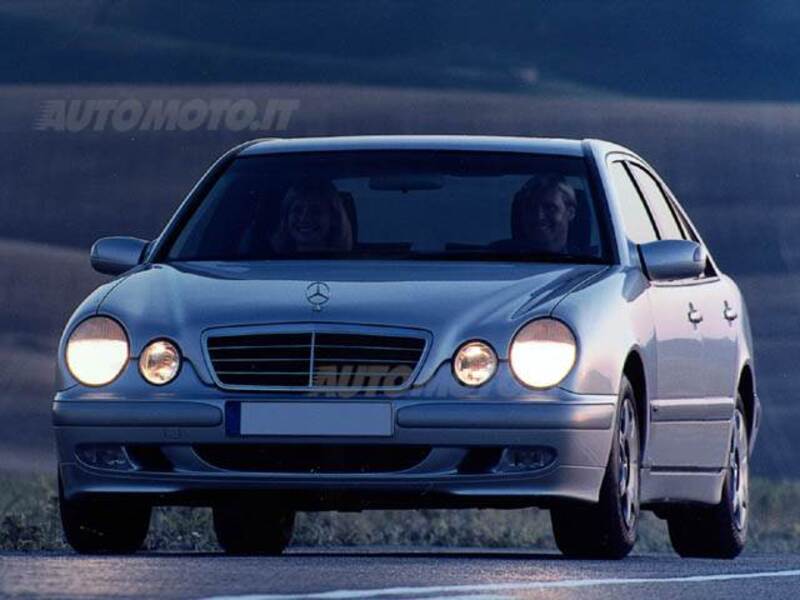 Mercedes-Benz Classe E 200 Kompressor cat Classic 