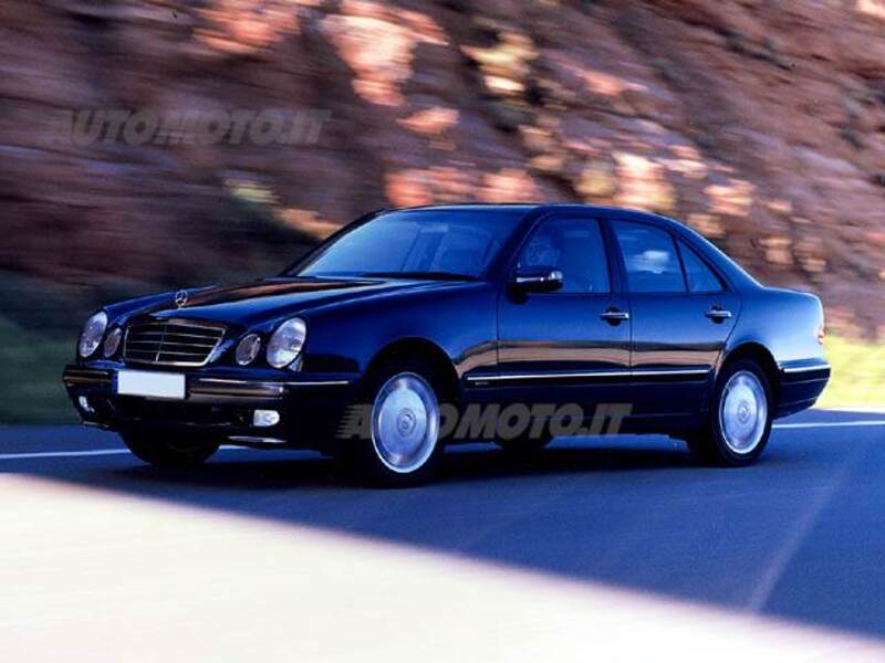 Mercedes-Benz Classe E 200 Kompressor cat Elegance Evo