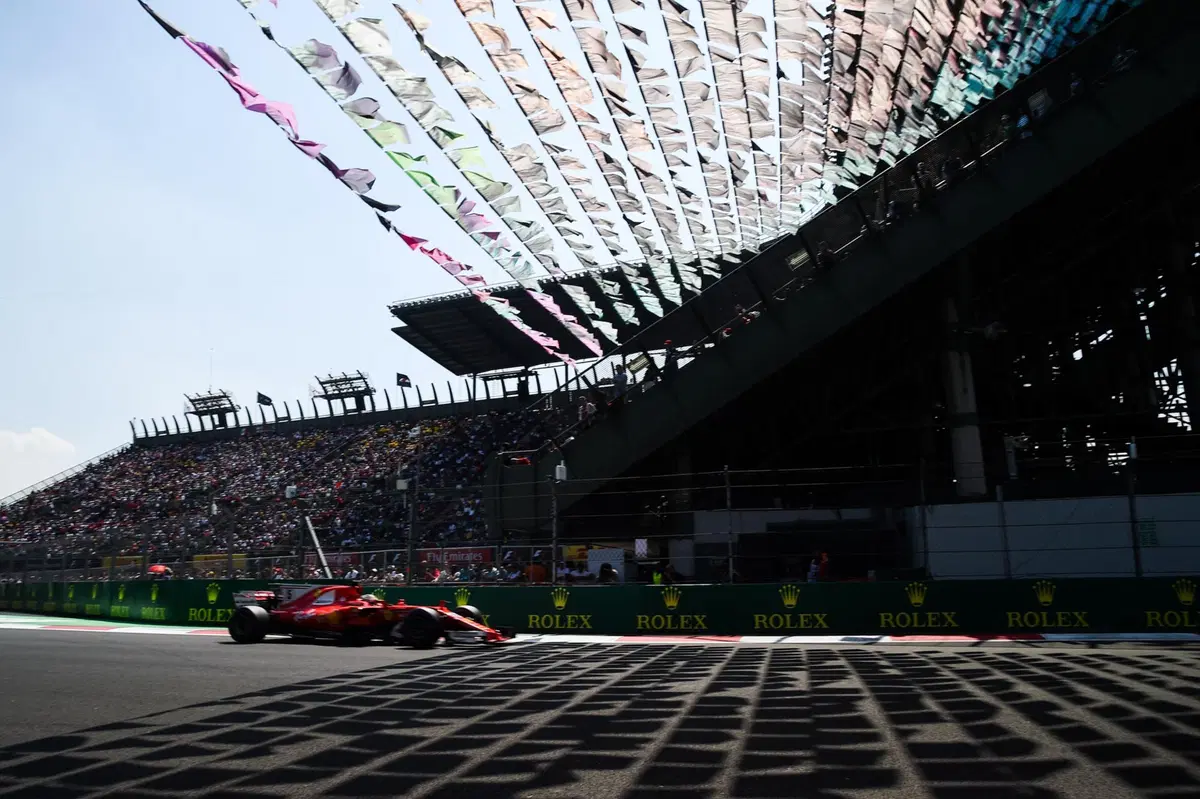 F1, GP Messico 2017: pole per Vettel (36)