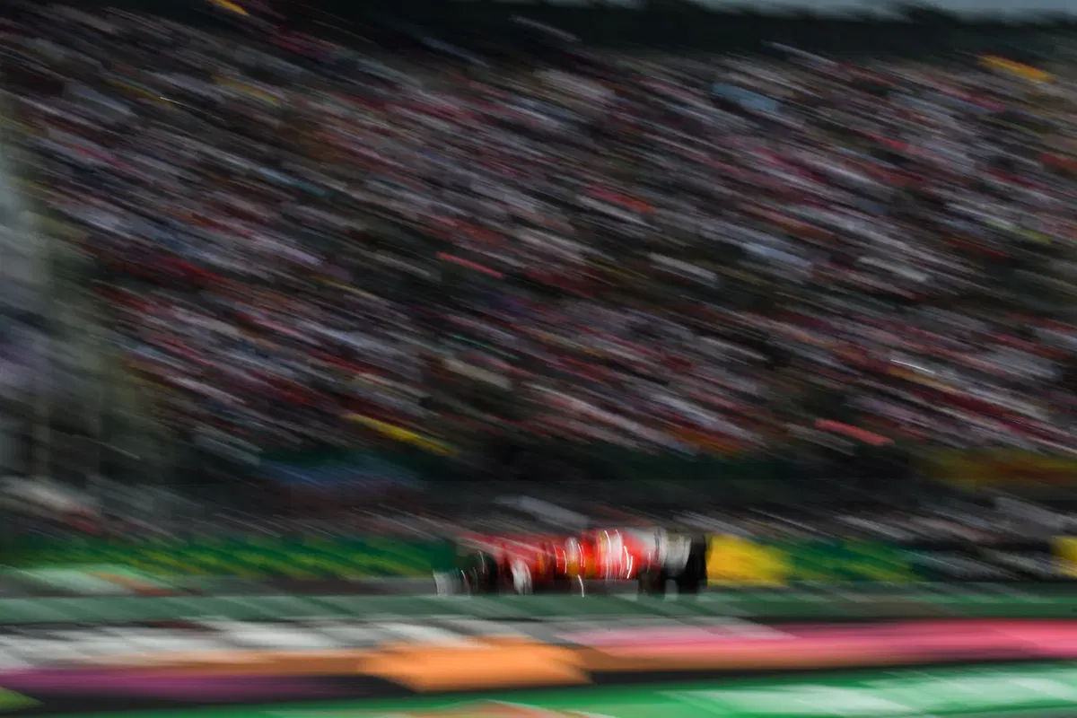 F1, GP Messico 2017: pole per Vettel (42)