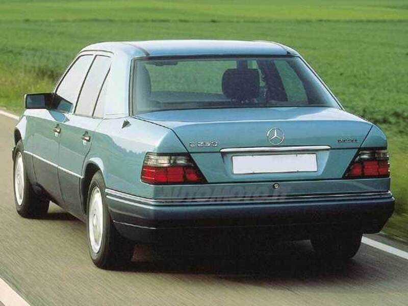 Mercedes-Benz Classe E 200 cat Classica