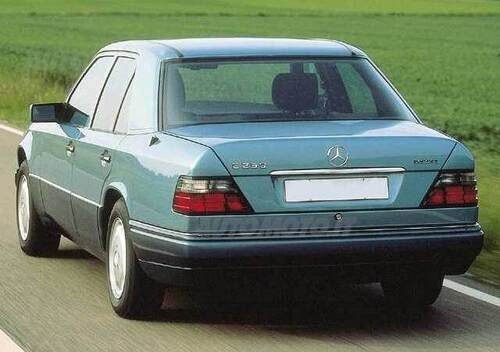 Mercedes-Benz Classe E (1993-95)