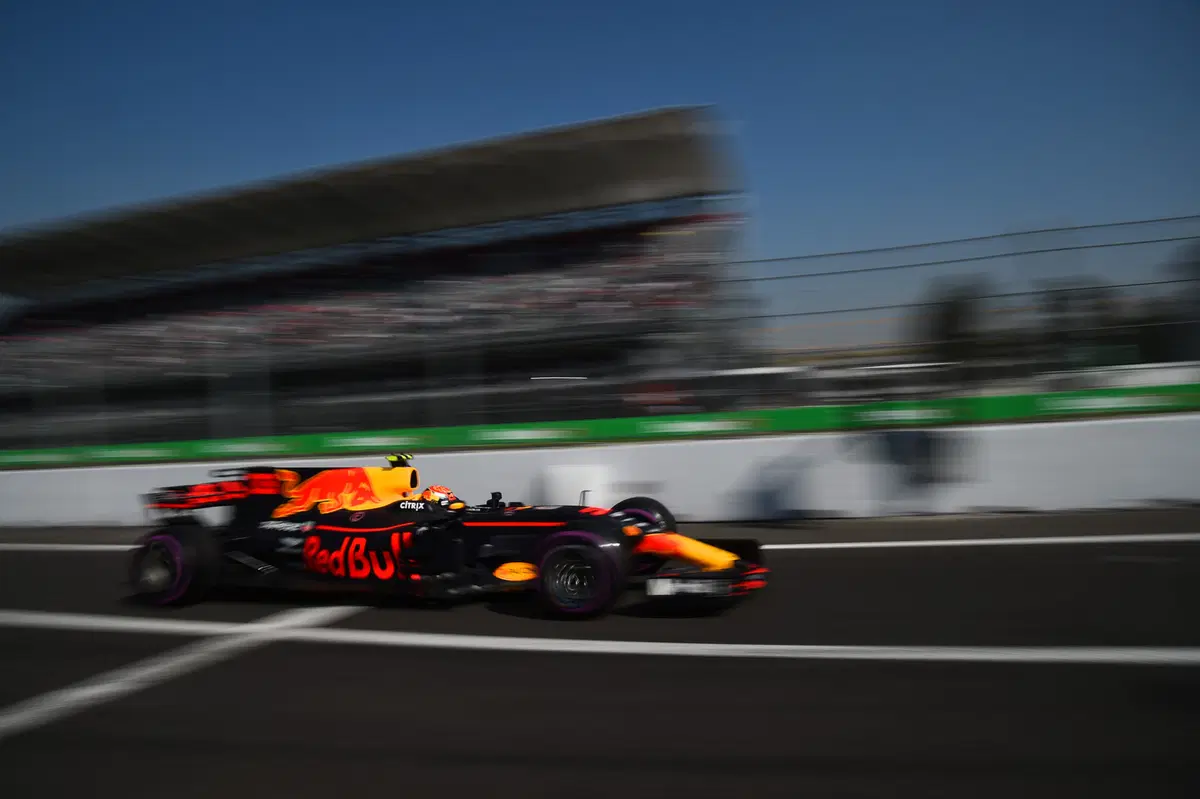 F1, GP Messico 2017: pole per Vettel (19)