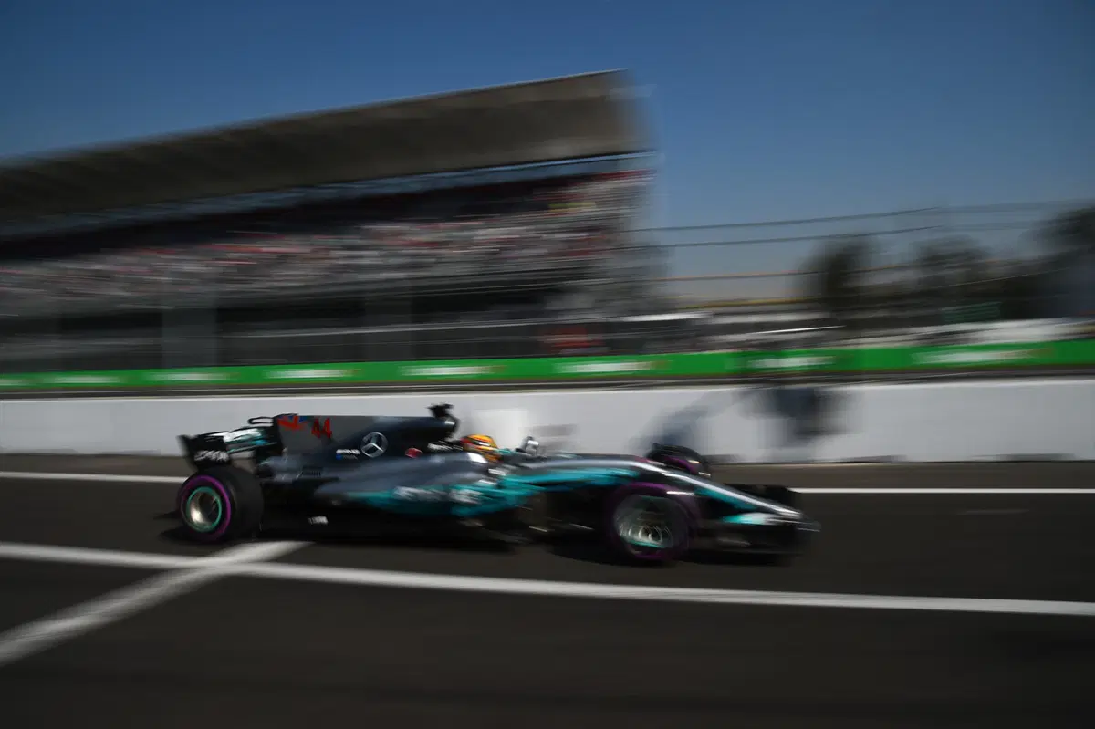 F1, GP Messico 2017: pole per Vettel (25)