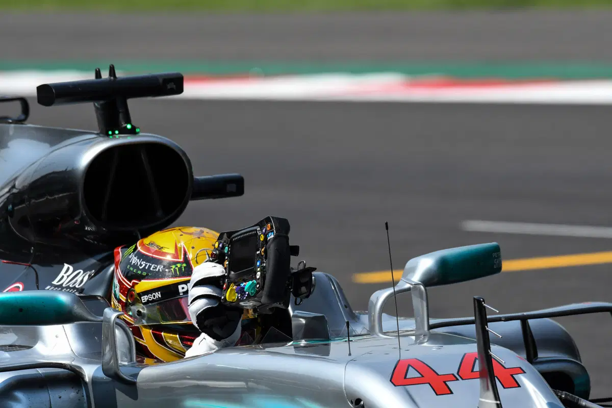 F1, GP Messico 2017: pole per Vettel (46)