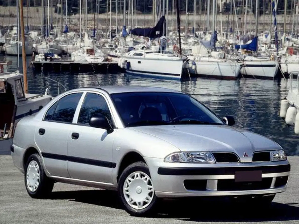 Mitsubishi Carisma 16V GDI cat 5p. Classic