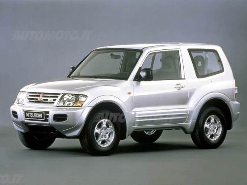 Mitsubishi Pajero 2.5 TDI 3p. GLS1