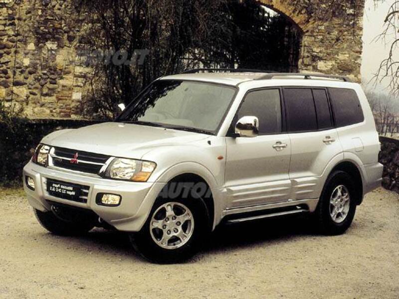 Mitsubishi Pajero 2.5 TDI 5p. GLS1