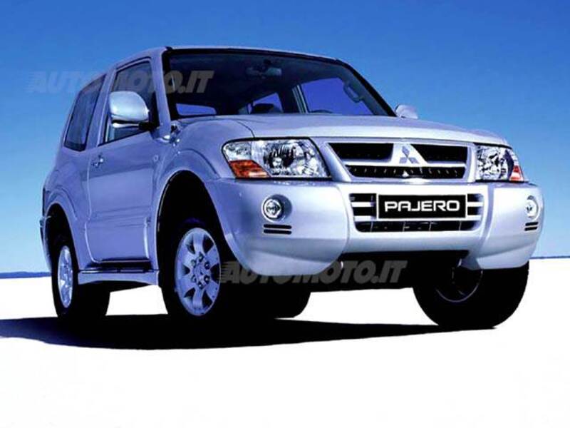 Mitsubishi Pajero 2.5 TDI 3p. Instyle