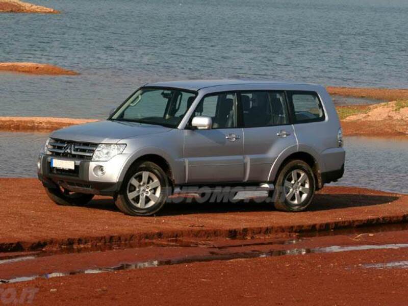 Mitsubishi Pajero 3.2 DI-D 16V 5p. Intense