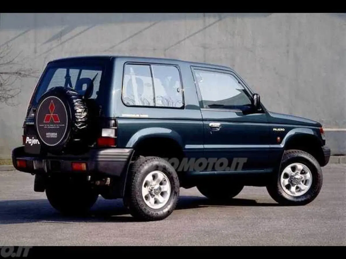 Mitsubishi Pajero 2.5 TDI Metal-top SE