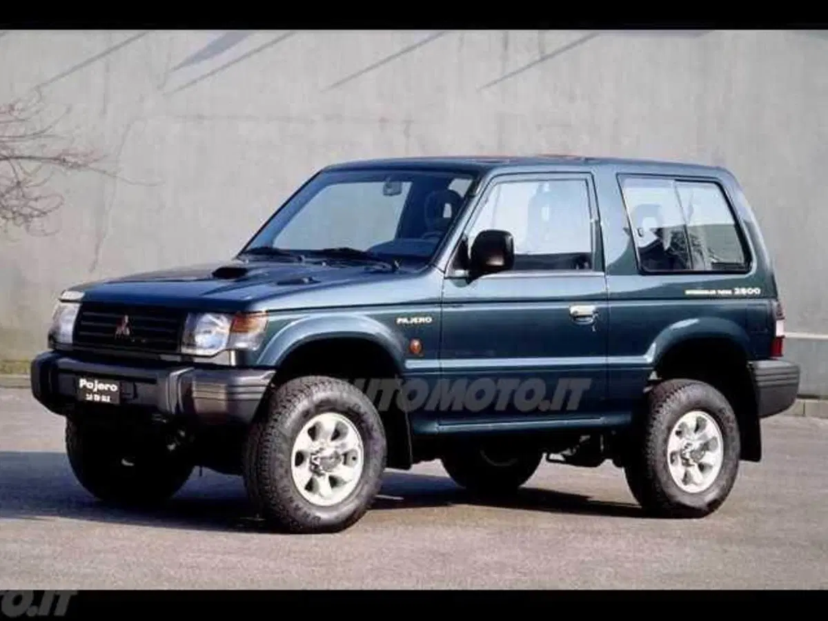 Mitsubishi Pajero 2.5 TDI Metal-top S. Select GLS