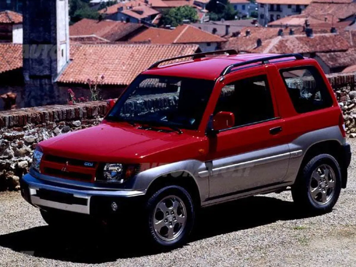 Mitsubishi Pajero 1.8 16V GDI 3 porte