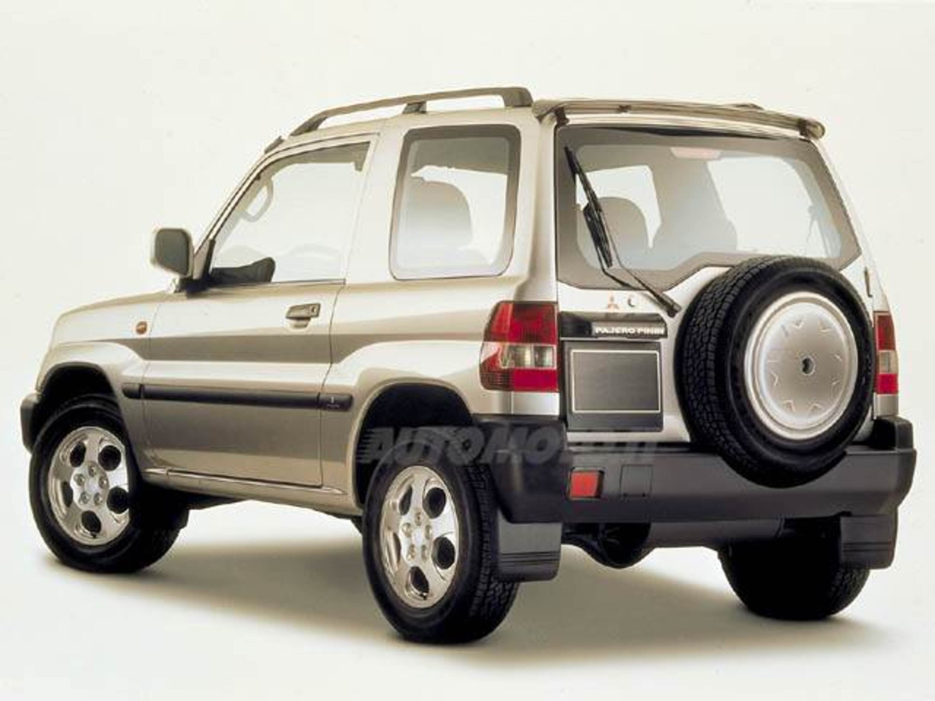 Mitsubishi Pajero (1999-06)