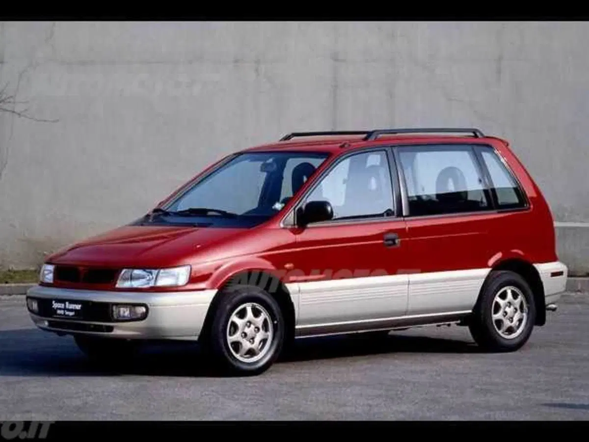 Mitsubishi Space Runner 1.8i 16V cat 4WD GLX Focus