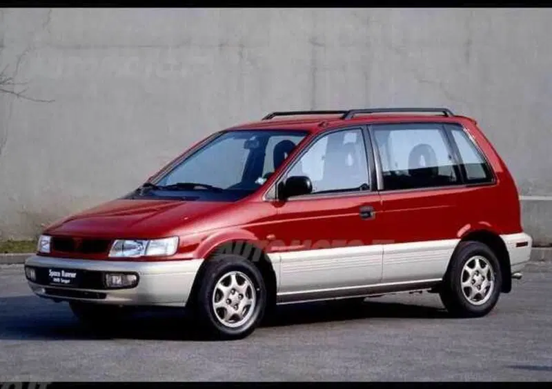 Mitsubishi Space Runner (1991-99)