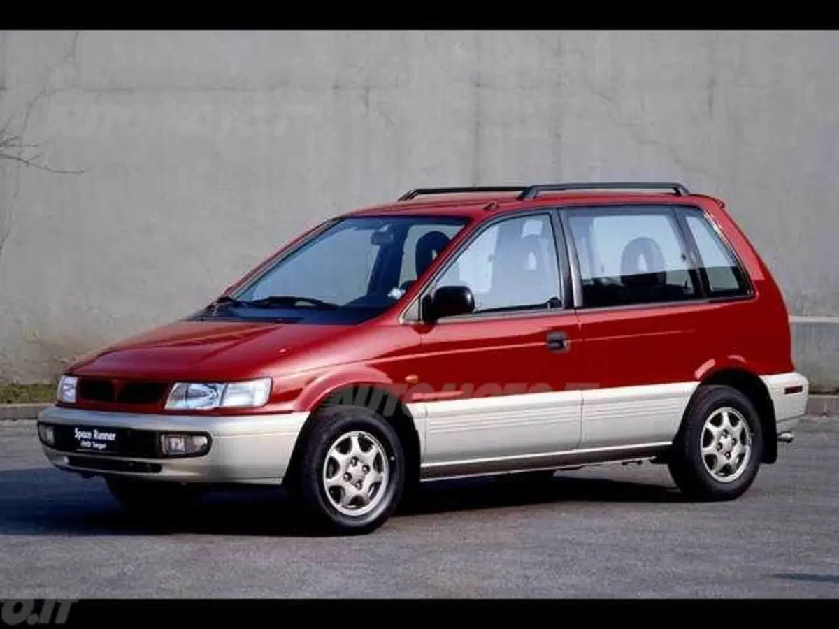 Mitsubishi Space Runner 1.8i 16V cat 4WD GLX Target