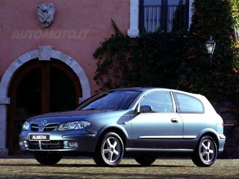 Nissan Tino 2.2 TD Di 3 porte Luxury