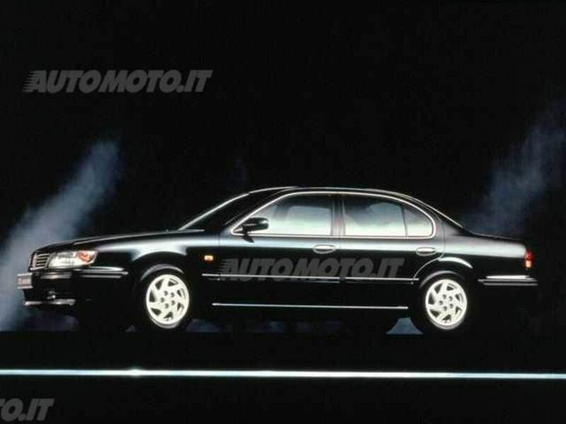 Nissan Maxima QX 2.0i V6 24V cat 