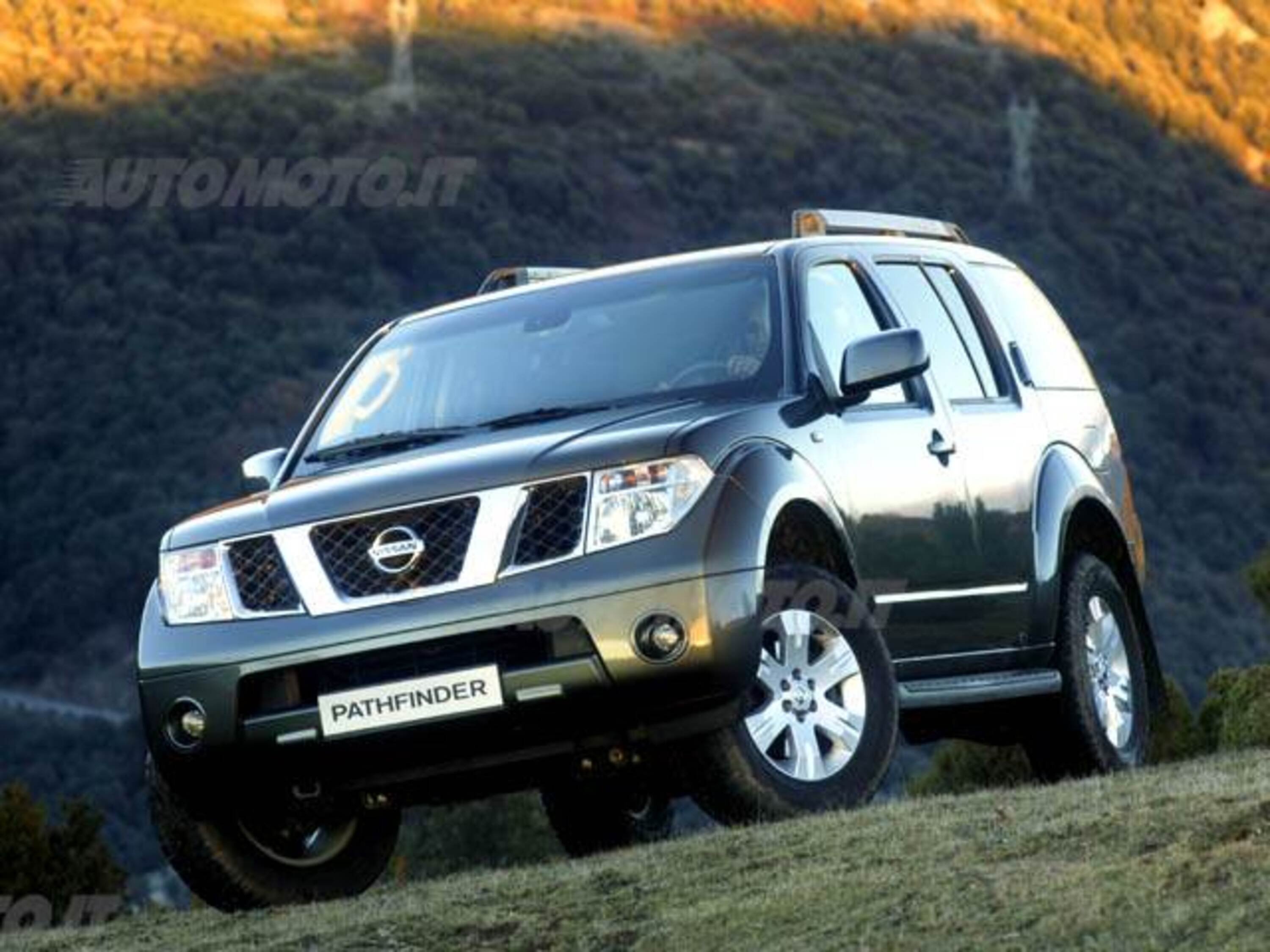 Nissan Pathfinder V6 LE