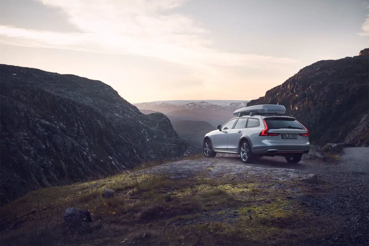 Volvo V90 Cross Country Ocean Race, ritorna la classica edizione speciale (12)