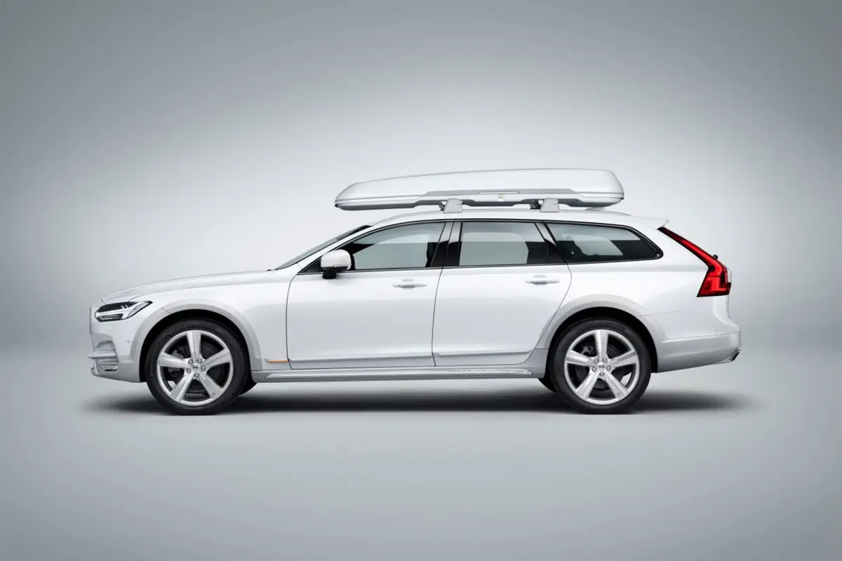 Volvo V90 Cross Country Ocean Race, ritorna la classica edizione speciale (3)