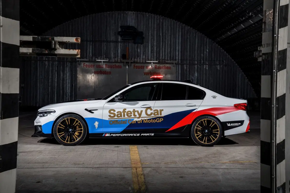BMW M5 xDrive, la nuova Safety Car della MotoGP 2018 (3)